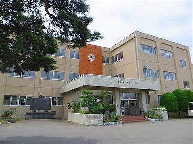 岩沼市立玉浦中学校 徒歩10分。 770m