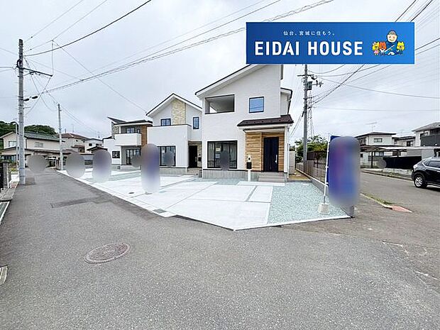 前面道路を含む現地外観写真