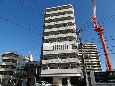 外観：10階建てのマンション