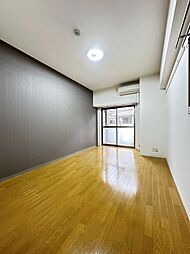 ファミーユ 6階1Kのリビング/ダイニング