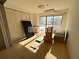 ソリッドリファイン大島 2階1LDKのリビング/ダイニング