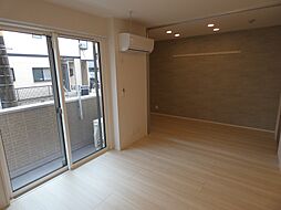 ディール川口 102 1階1LDKのリビング/ダイニング