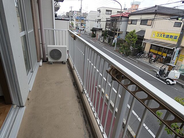 バルコニー