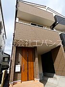 蕨駅より徒歩23分 築3年3ヶ月 3階建の賃貸物件