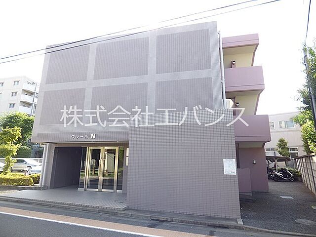 3 / 17