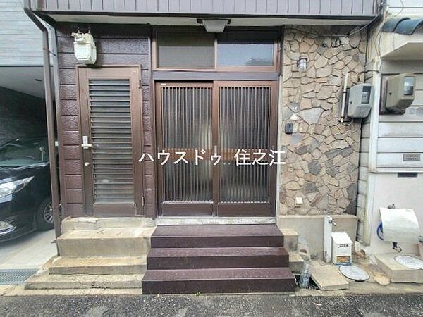 ★玄関廻りもすっきりしております