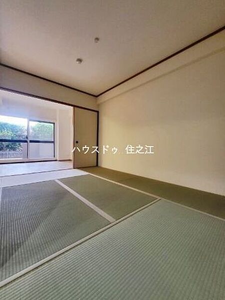 お子様の遊び場やお昼寝、来客用などライフスタイルに合わせてご使用できます