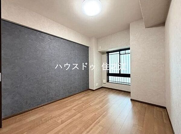 窓が有るので換気はもちろん明るく日差しの入る洋室です♪