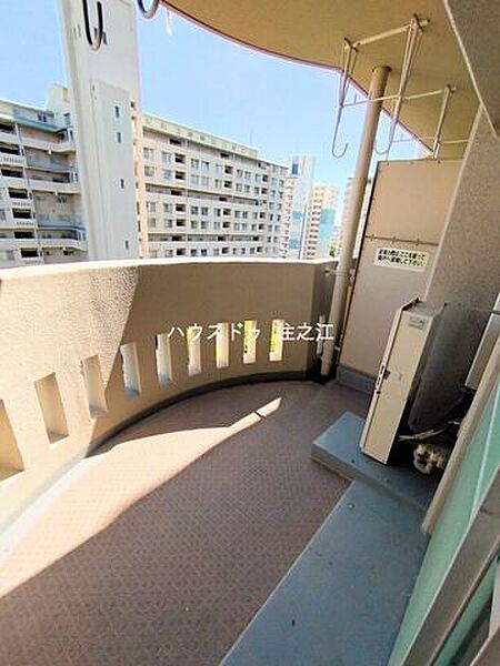 ★南向きバルコニーですので陽当り良好♪洗濯干しに最適