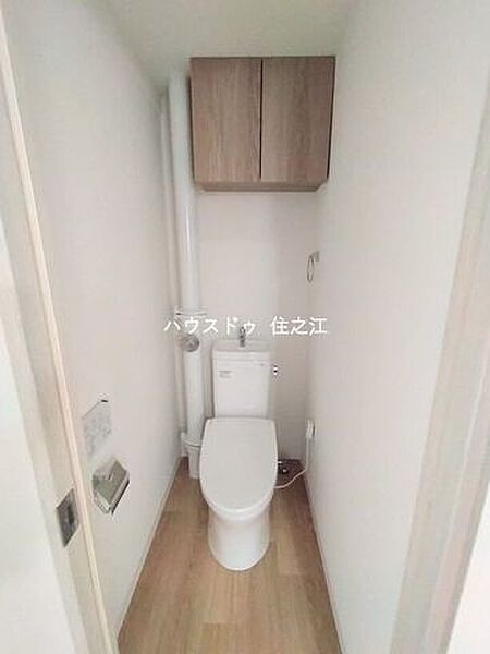 温水洗浄便座付きトイレ