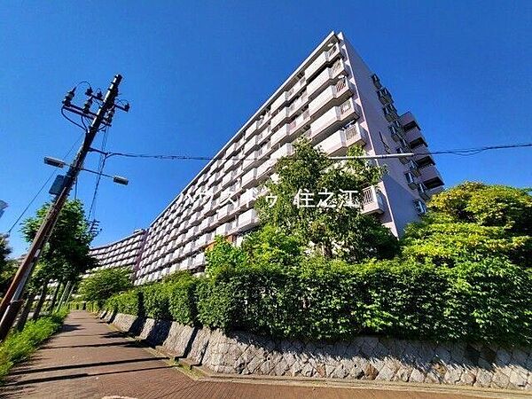 外観：327002922700