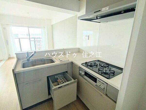 後片付けもラクラクな食洗機付です。忙しいママをサポート