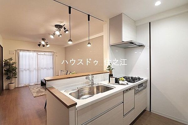 後片付けもラクラクな食洗機付です。忙しいママをサポート
