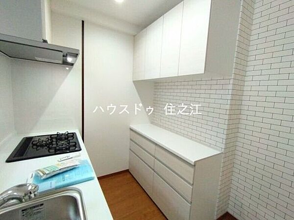 カップボード付きのキッチンです