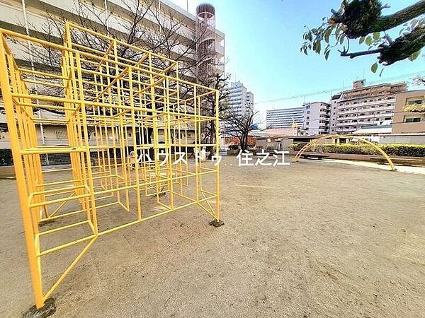 ★マンション敷地内。お子様の遊び場にも最適ですね♪