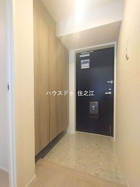 散らかりがちな玄関もスッキリの玄関収納付
