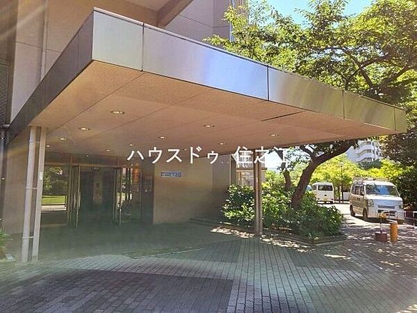★解放感のある入口で明るい印象を受けますね♪