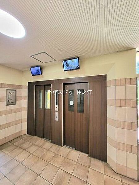 ★複数のエレベーターを完備!! 朝の渋滞も避けられそうですね♪