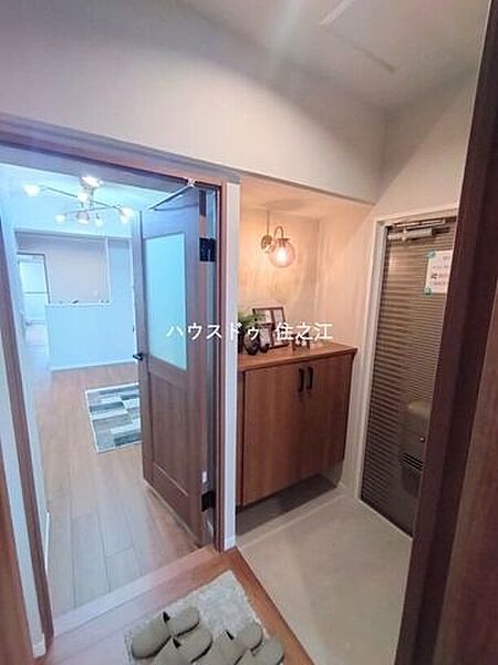 散らかりがちな玄関もスッキリの玄関収納付