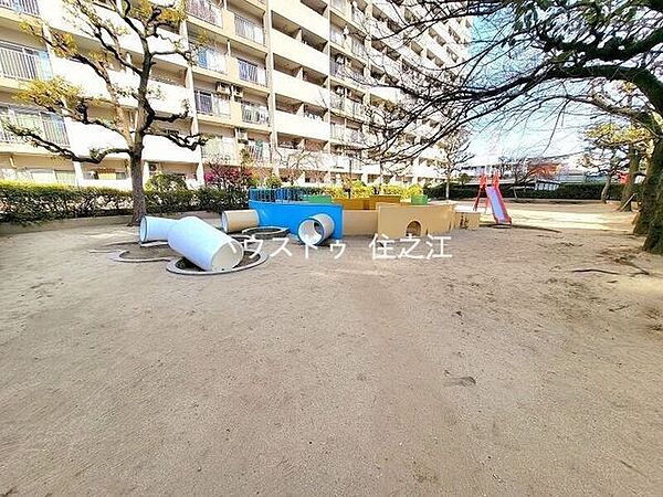 ★マンション敷地内。お子様の遊び場にも最適ですね♪
