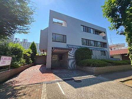 ■西山産婦人科医院 西山産婦人科医院 260m