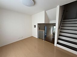 ソフィア・レジデンス Ｓ-02 1階3LDKの室内