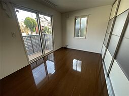 リュートII 102 1階1LDKの室内