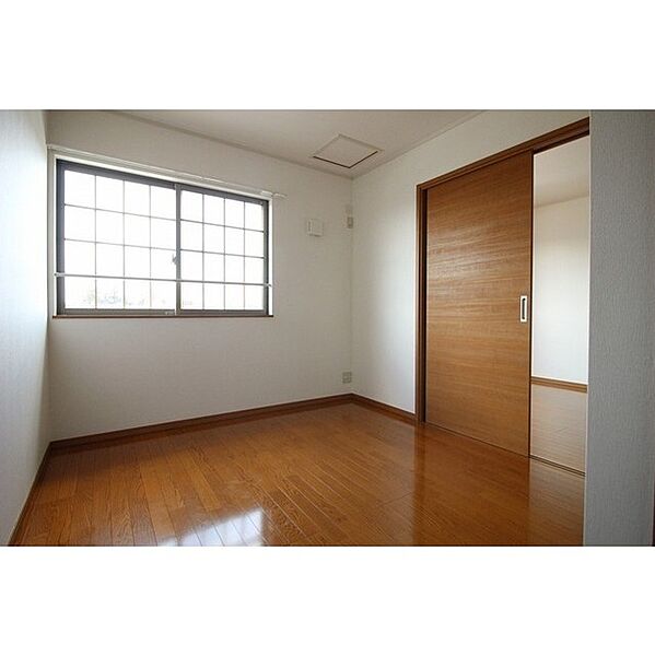 detached 茨城県石岡市杉並4丁目

地図を見る
