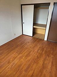 グランメリー 1階3LDKの室内