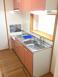 アップロードII 2階2LDKの室内