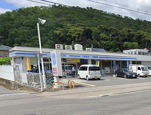 画像17:ローソン 松ヶ崎駅前店（576m）