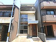 二条駅より徒歩8分 築24年2ヶ月 3階建の賃貸物件