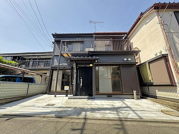 内外装フルリノベーション完了：南道路に面す整形地で陽当り良好！