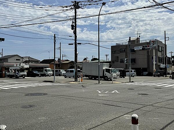 街の中心地「田名四ツ谷交差点」が徒歩１分