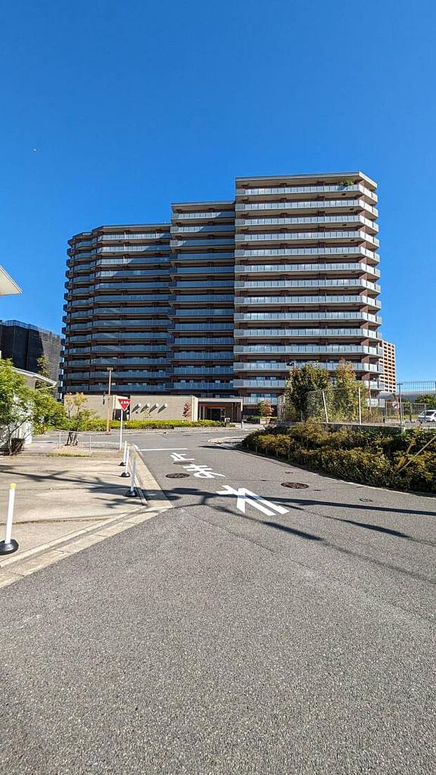 京阪東ローズタウンライズプレイス 4LDK 2階の中古マンション情報【スマイティ】物件番号：267557340