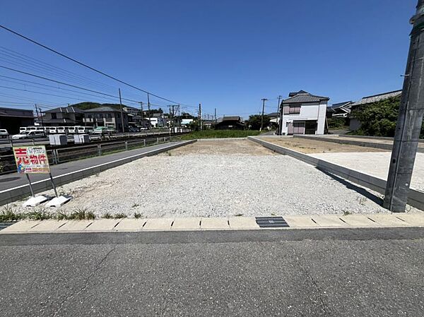 前面道路は約4.5m！間口も各号地広いため駐車が苦手な方でも安心です！