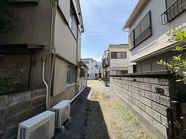 隣の住宅と距離があるため圧迫感なく開放的な暮らしが実現出来ます！