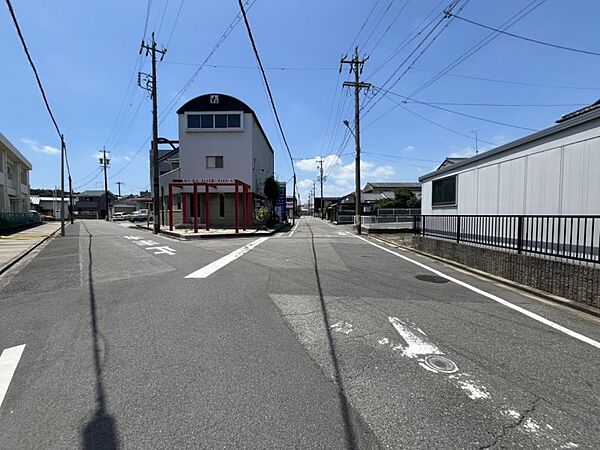 閑静な住宅街のため静かな落ち着いた環境でお過ごしいただけます。