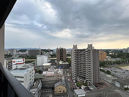 20階建ての15階に位置！高層階のため眺望はもちろん、日当たり・風通し良好です！