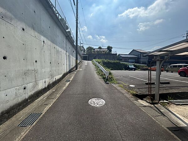 ナカジツでは現地案内はもちろん、住宅ローン審査の受付や建物プランのご提案も可能です！お気軽にお問い合わせ下さい！