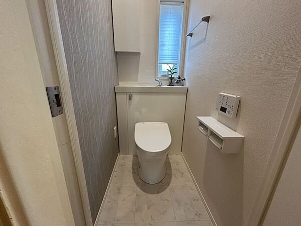 1.2階にトイレがあるので生活リズムの重なる朝でも安心です！