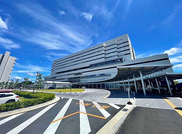 トヨタ記念病院各分野の専門医師が常勤し、高度な医療設備を備えると共に、新生児医療から、予防・治療・リハビリ・家庭復帰まで、一連の診療体制が整っている病院です。 400m