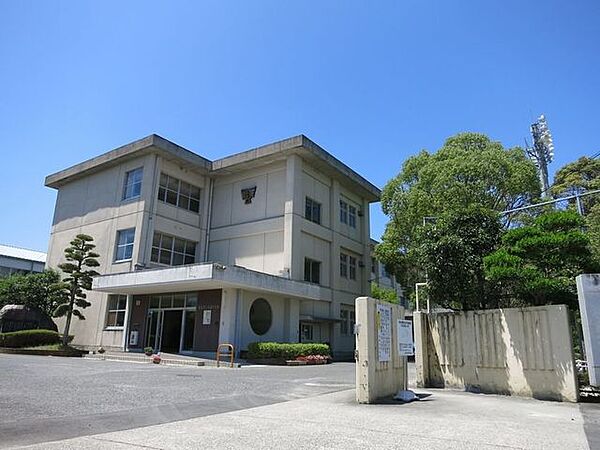 豊田市立益富中学校 900m