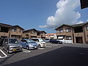 社町駅よりバス25分 徒歩12分 2階 築19年10ヶ月の賃貸物件