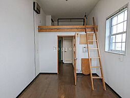 クロスコート 501 5階1Kのリビング/ダイニング