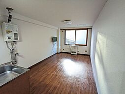 ベル医大前 306 3階ワンルームのリビング/ダイニング