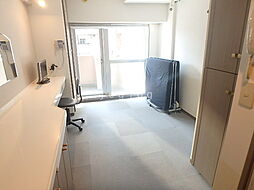 サンシャイン・シティー21 828 8階ワンルームのリビング/ダイニング