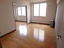 セレーノ 302 3階1LDKのリビング/ダイニング