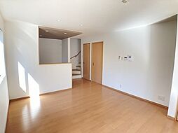 イルソーレ D 2階3LDKのリビング/ダイニング