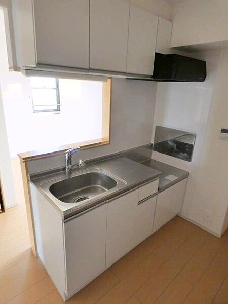 apartment 栃木県宇都宮市陽東３丁目２７－３　ウィスタリア１F